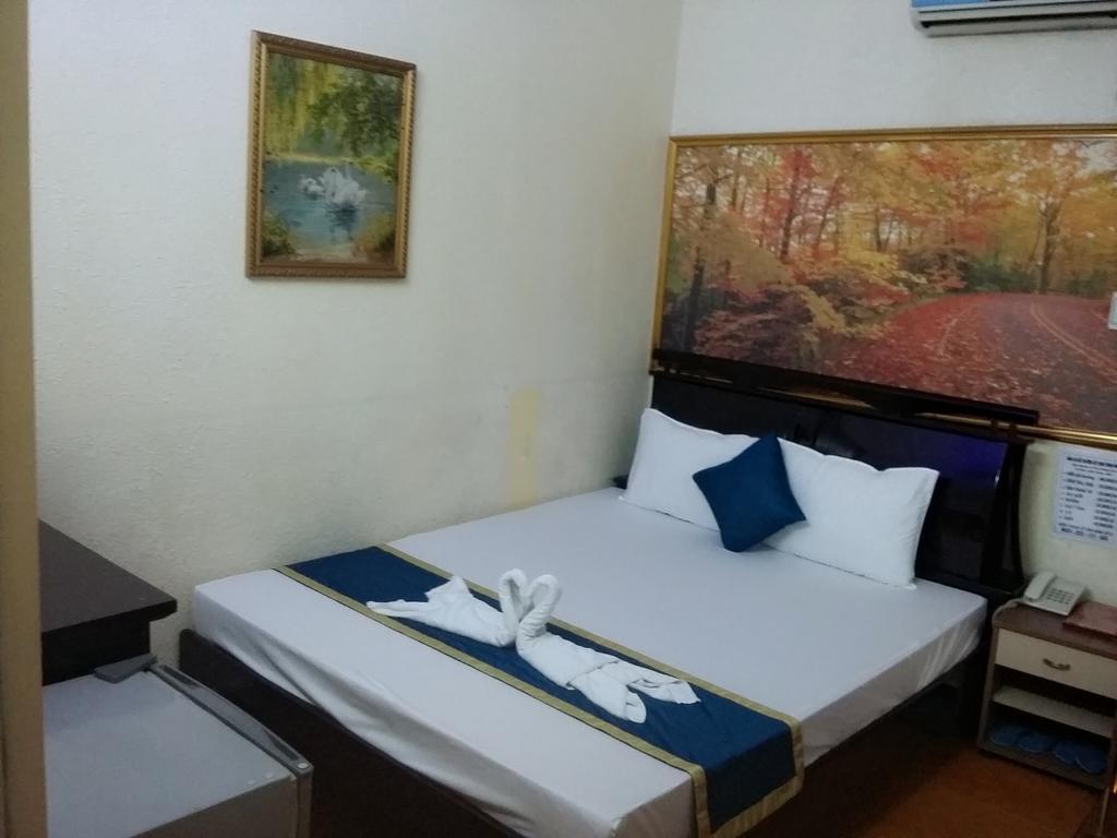 Tan Ha Hotel Хошимин Экстерьер фото