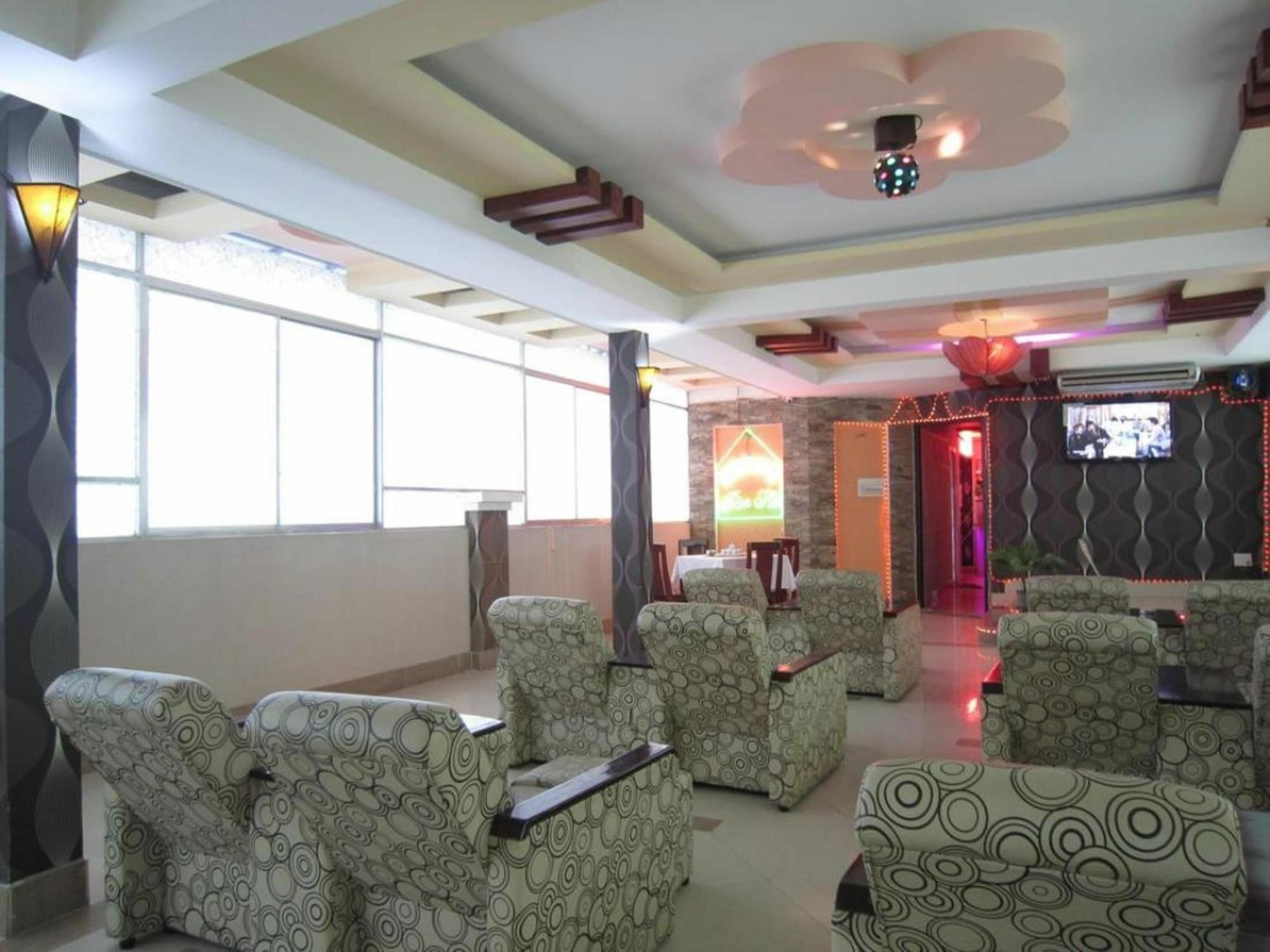 Tan Ha Hotel Хошимин Экстерьер фото