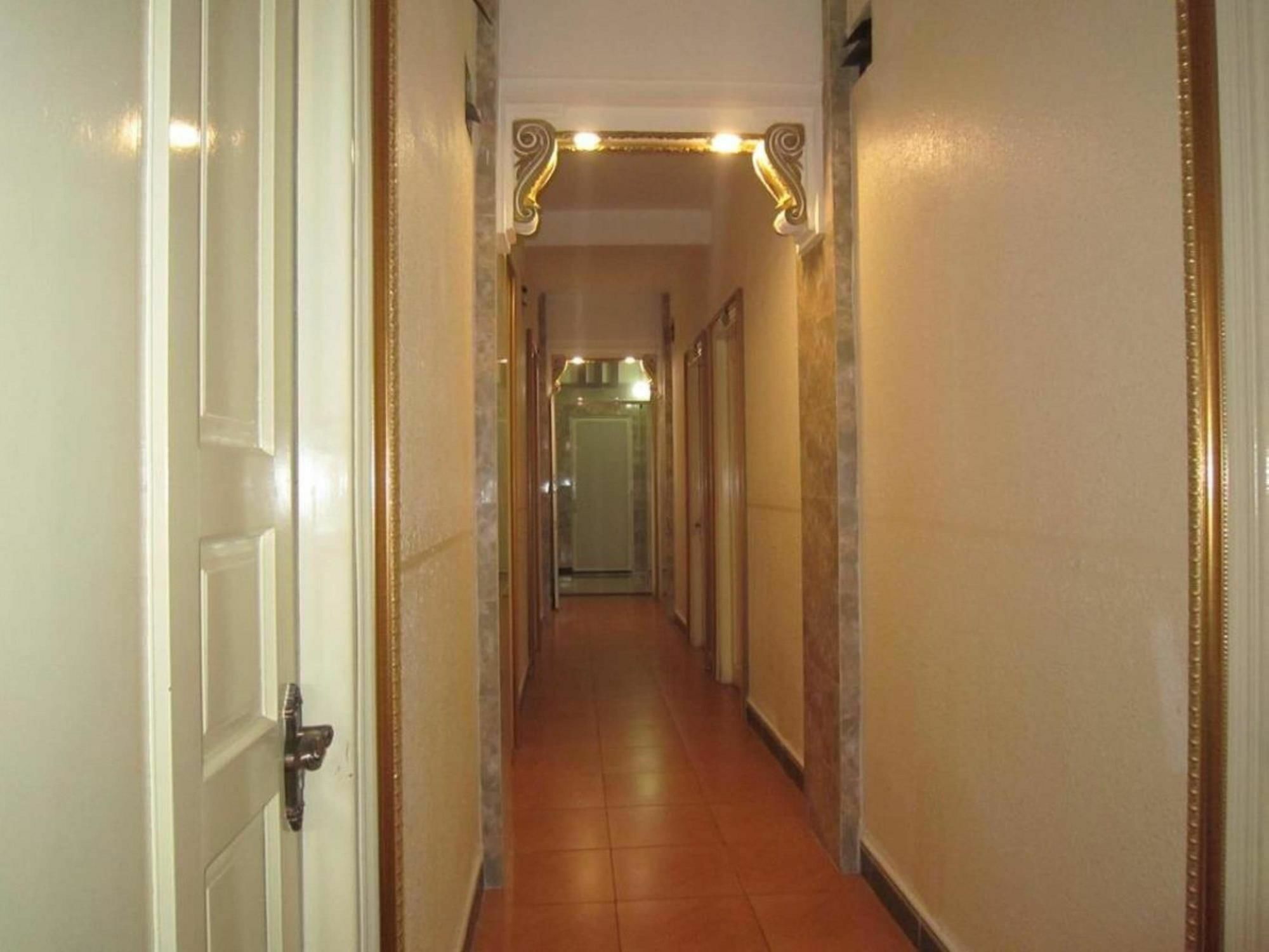 Tan Ha Hotel Хошимин Экстерьер фото
