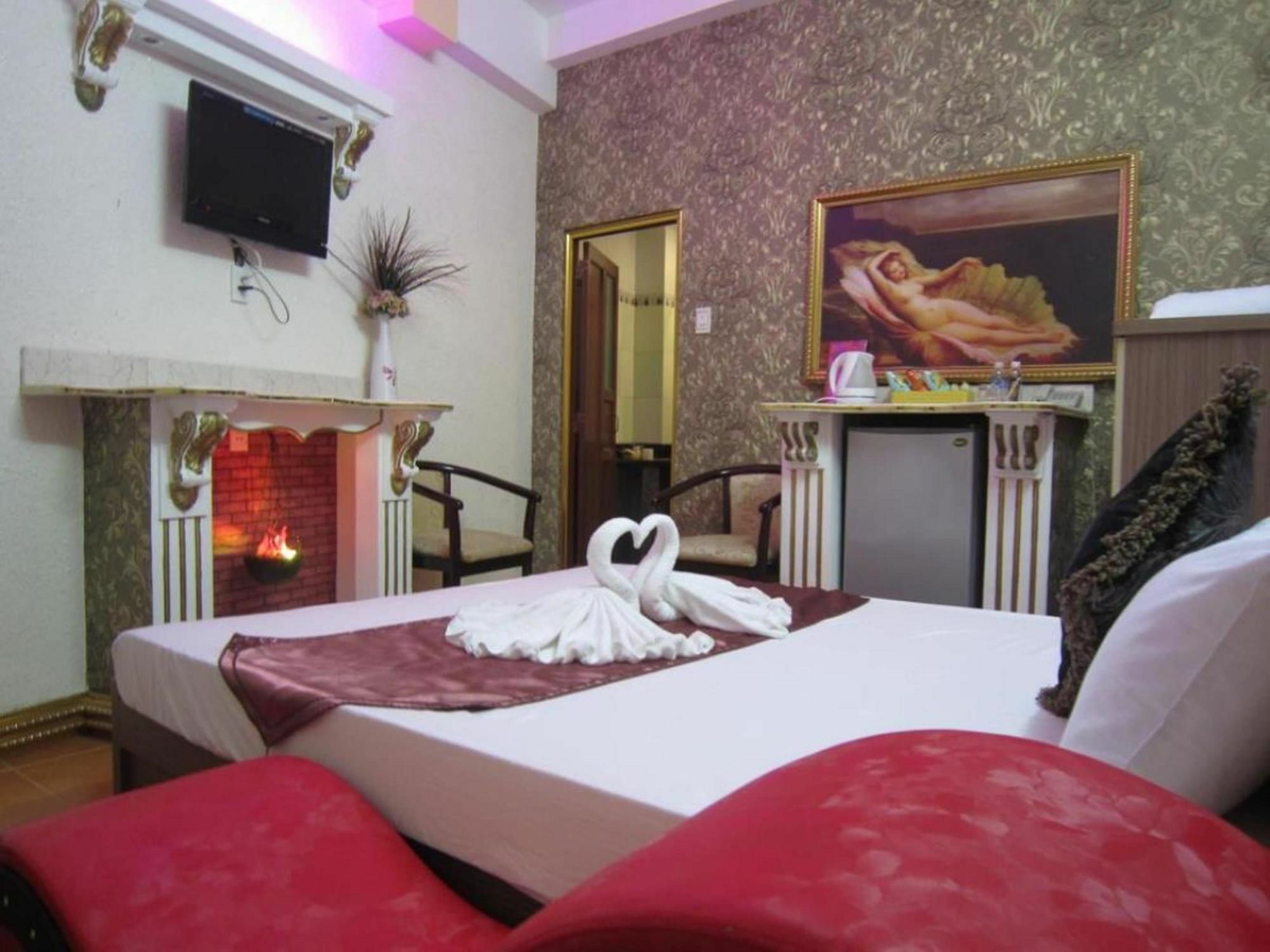 Tan Ha Hotel Хошимин Экстерьер фото