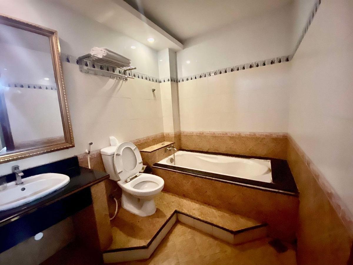 Tan Ha Hotel Хошимин Экстерьер фото